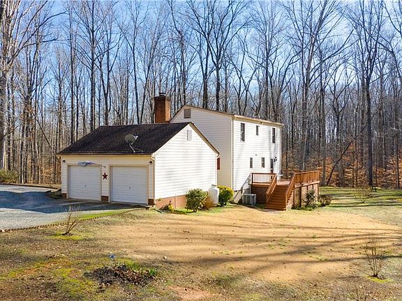 4th image of 8545 Woodland Dr