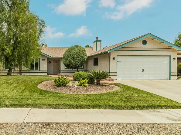 1664 E Sandalwood Avenue, Tulare, CA 93274