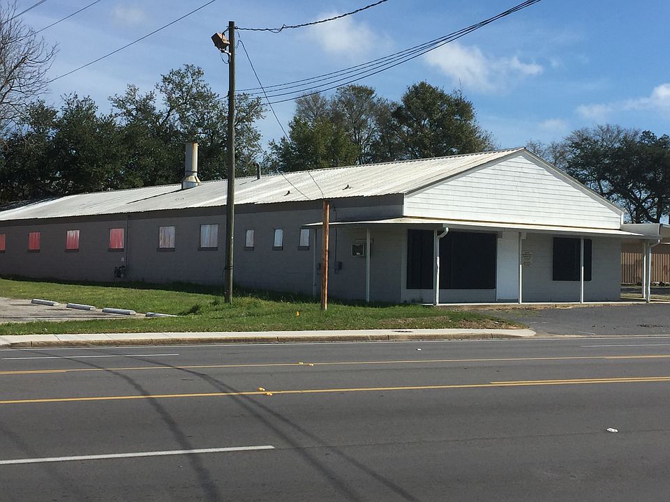 1st image of 4020 N Davis Hwy