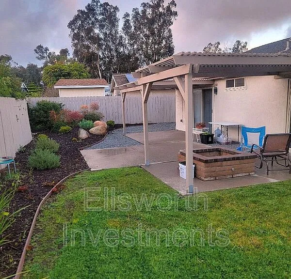 9914 Bourbon Ct — Photo 10