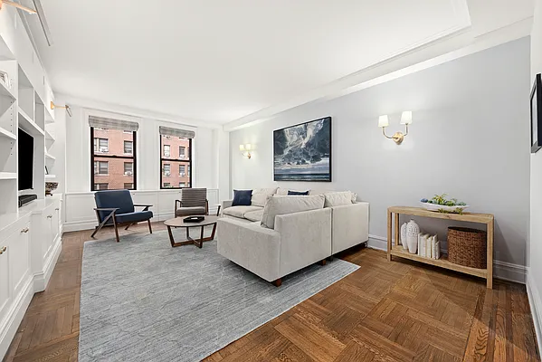Sold by Compass | media 1