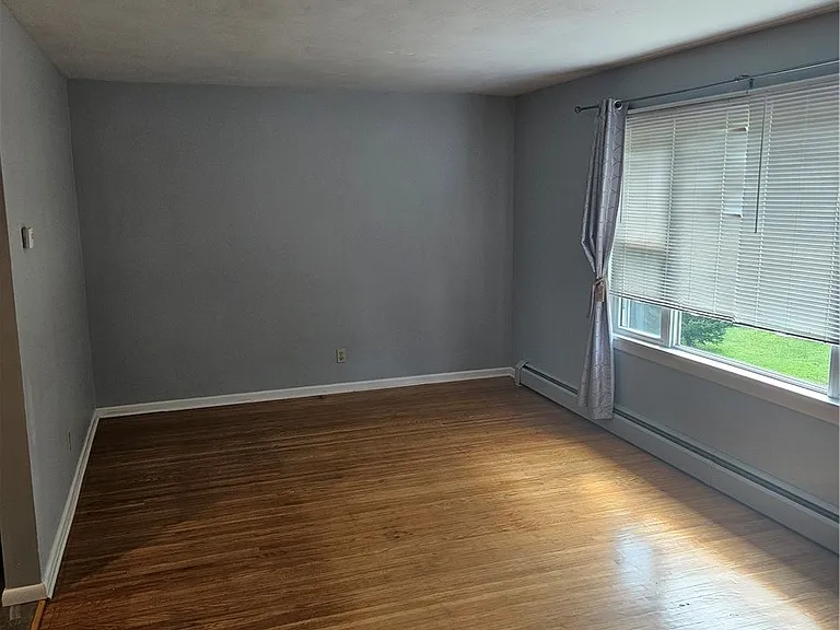 80 David Ave — Photo 21