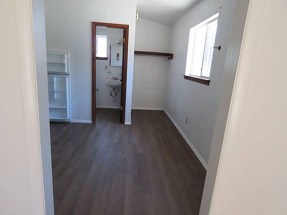 5th image of 1526 E Yandell Dr