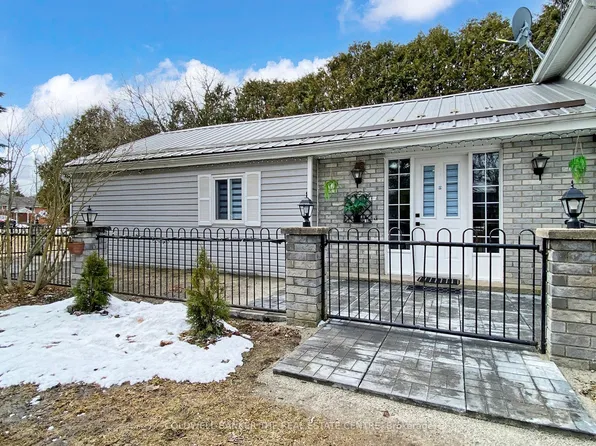 8352 Main Lisle St, Adjala Tosorontio, ON L0M 1M0