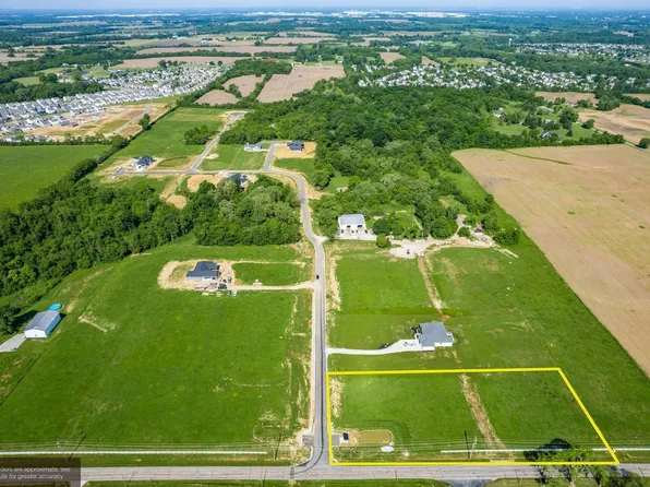 215 Jonathan Trl, Canal Winchester, OH 43110