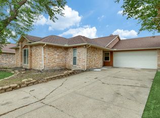 517 Rosewood Ln, Forney, TX 75126