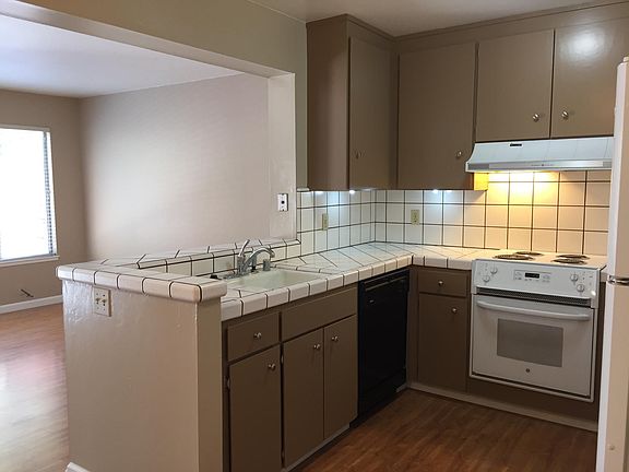 Open concept kitchen/living area
