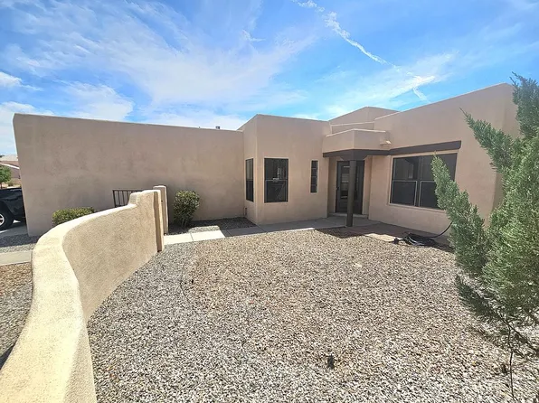 10305 Arroyo Crest Dr NW, Albuquerque, NM 87114