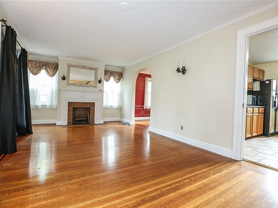 48 Castleman Rd, Rochester, NY 14620 Zillow