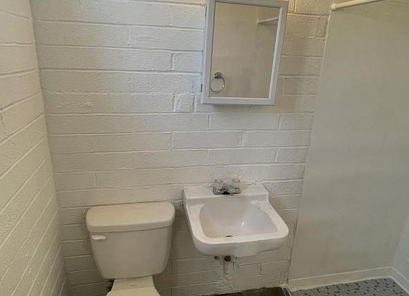 3rd image of 2750 N Balboa Ave APT 5101