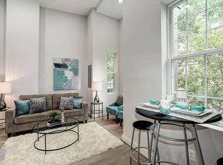 329 K St NE #2, Washington, DC 20002