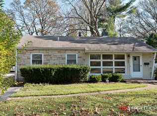 1689 Beverly Pl, Highland Park, IL 60035