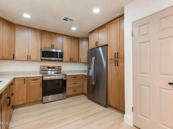 12222 N PARADISE VILLAGE Parkway S #247, Phoenix, AZ 85032
