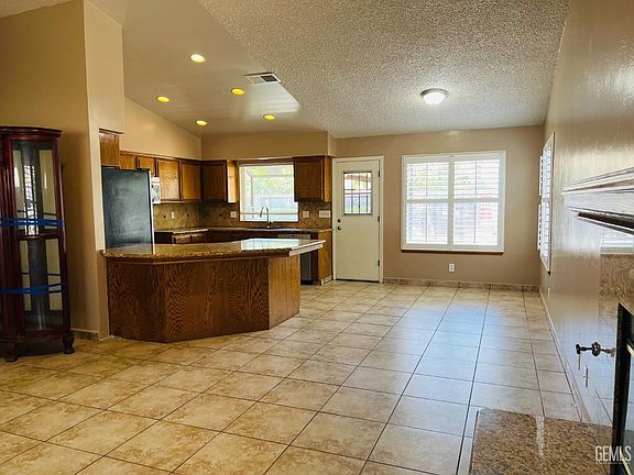3rd image of 2409 Alpine Meadow Ct