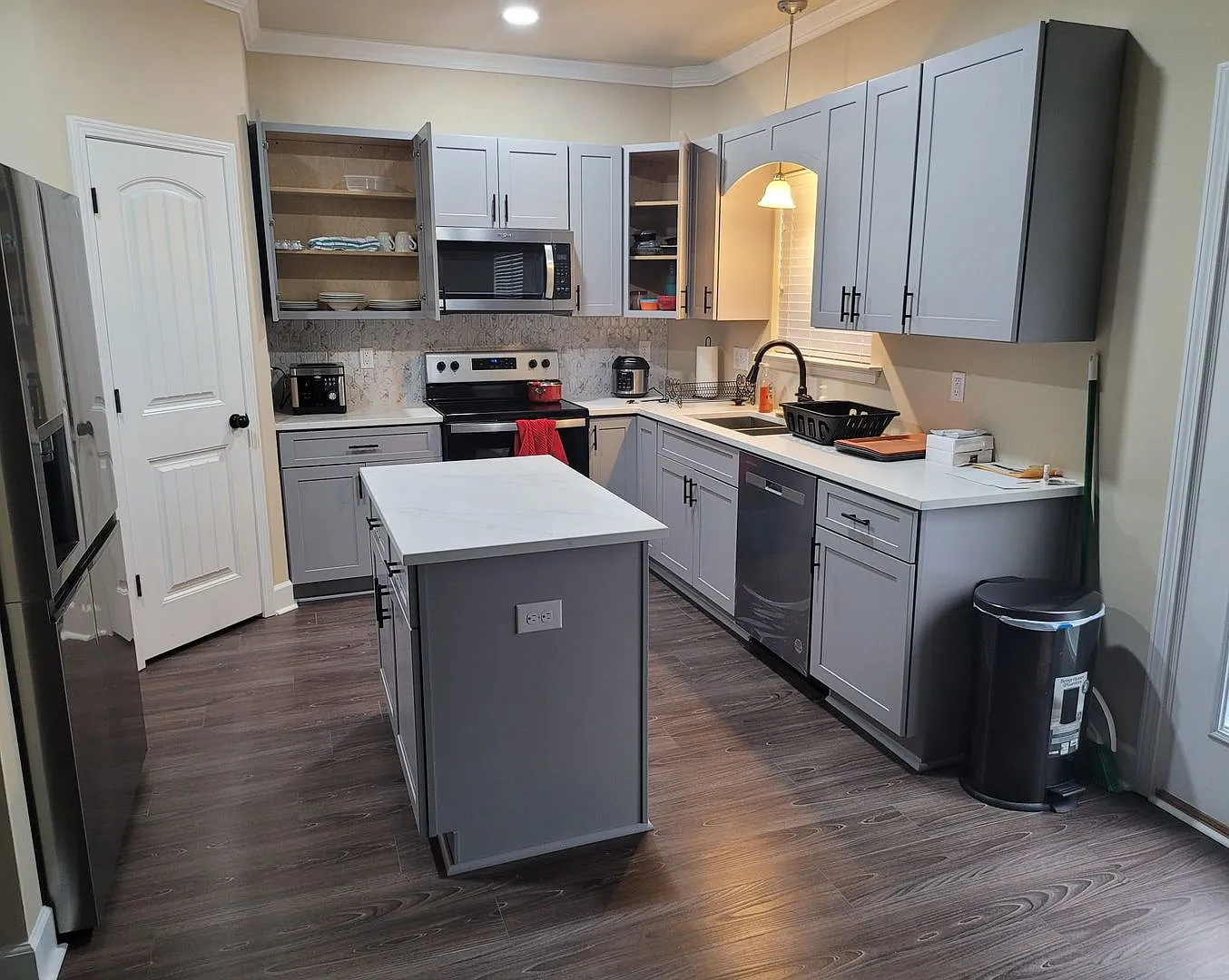 Available NOW Fully Furnished in Orchard Landing — Photo 3