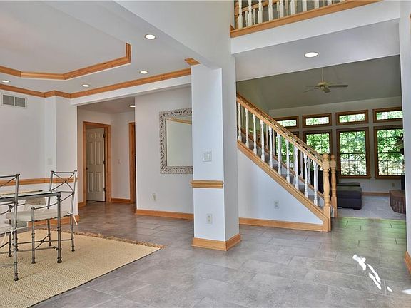 2nd image of 1500 Brittainy Oaks Trl NE