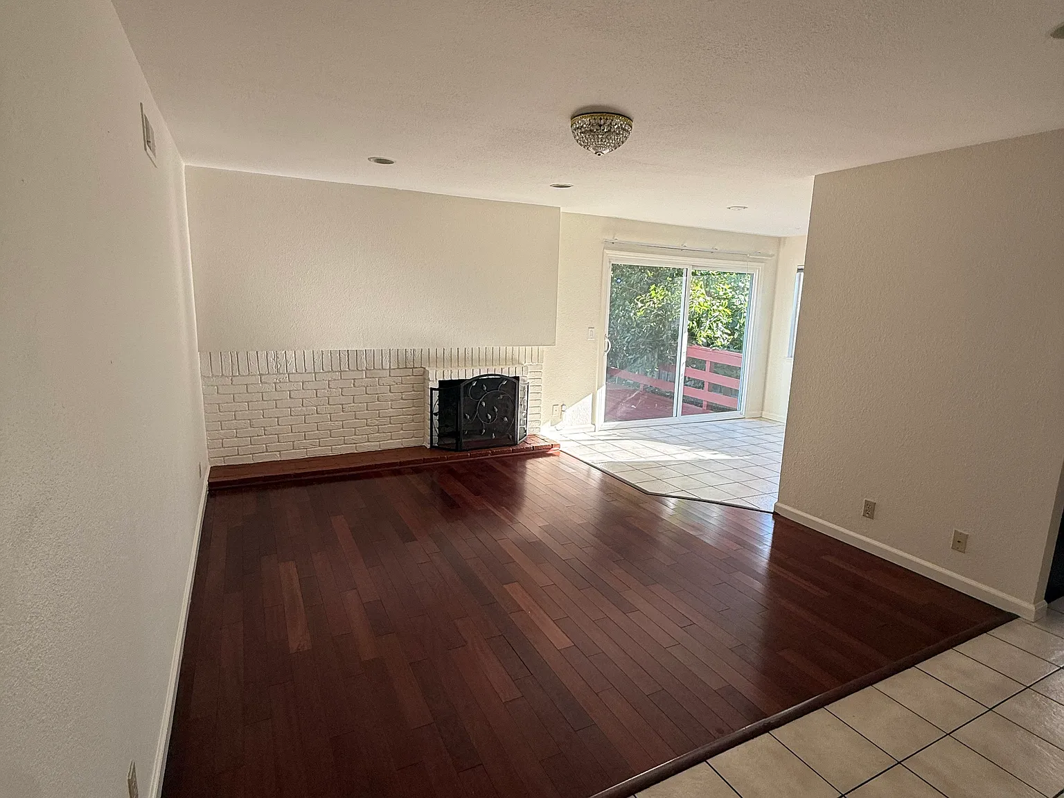 4 bed, 1556 sqft, $4,750 — Photo 2
