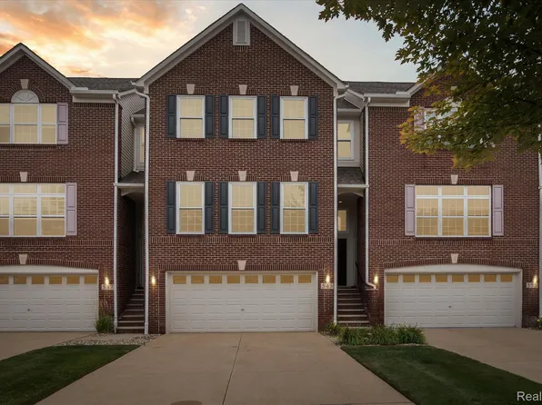 545 Cherry Orchard Rd, Canton, MI 48188