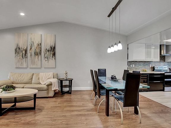 5th image of 1118 Holly Oak Cir