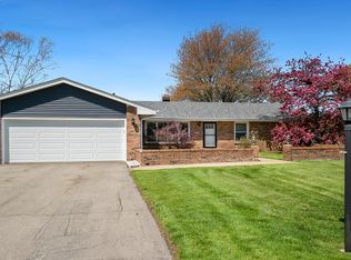 3616 Fawnridge Dr, Rockford, IL 61114