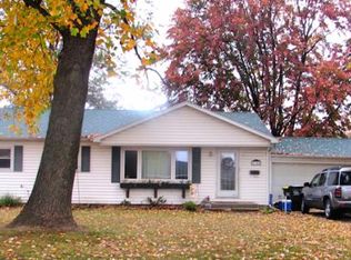 1106 W Locust Ln, Robinson, IL 62454