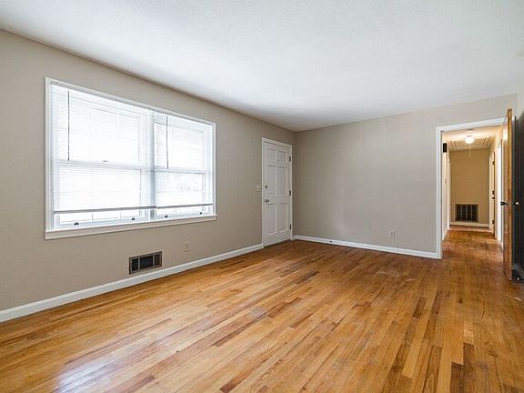 3rd image of 145 Smithonia Rd