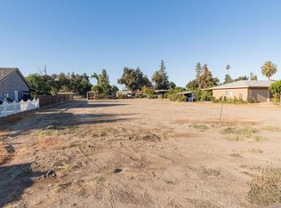 1 E Murphy Ave, Laton, CA 93242