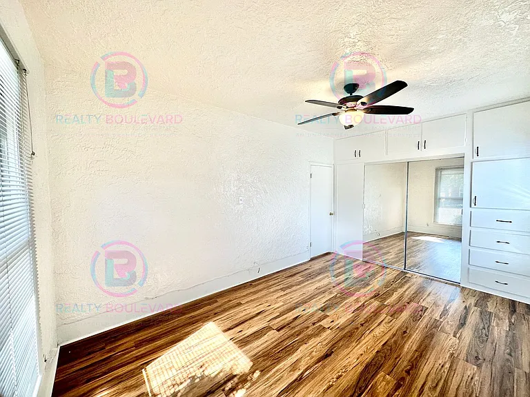 815 Jones St — Photo 9