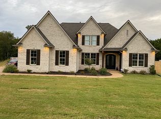 435 Johnsborough Dr, Atoka, TN 38004