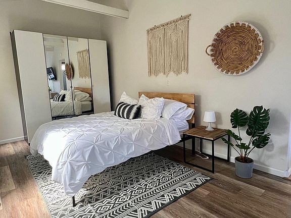 5th image of 12329 Havelock Ave #2