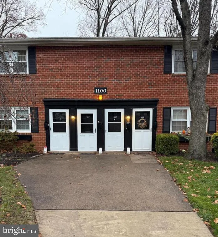 2 bed, 2.0 bath, $2,500 — Photo 1