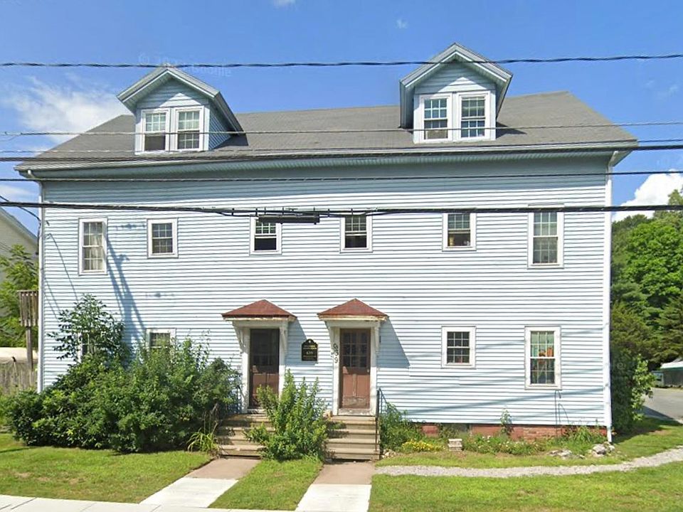 2nd image of 639 Riverside Dr #2R
