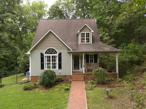 3910 Chucks Ct, Burlington, NC 27215