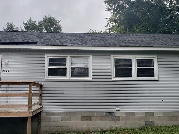5th image of 2502 Warwick Ave