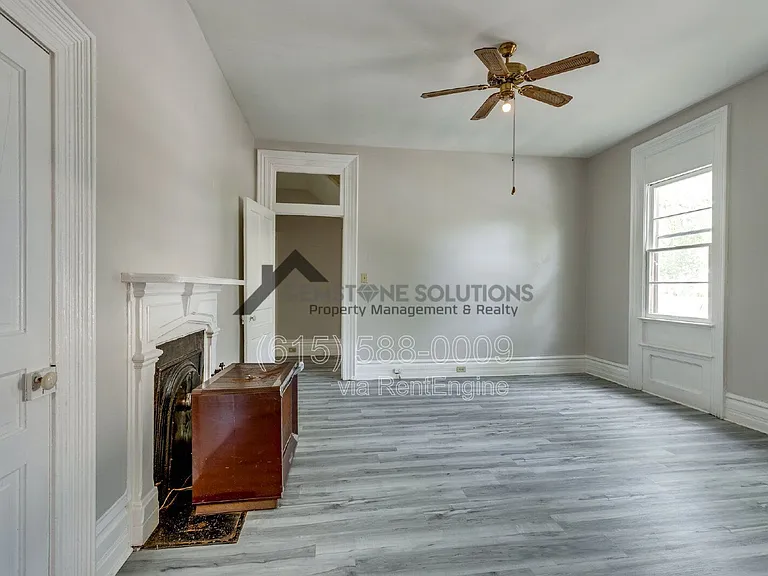 322 W 12th St #1 — Photo 12