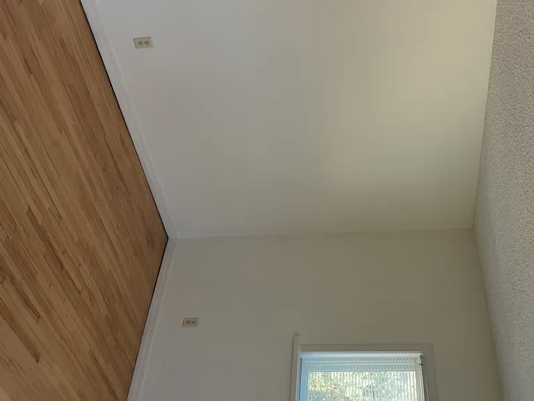 Upstairs Bedroom 1