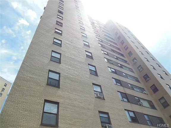 5th image of 1 Fordham Hill Oval APT 11H