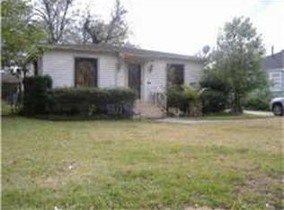 7634 Satsuma St, Houston, TX 77023