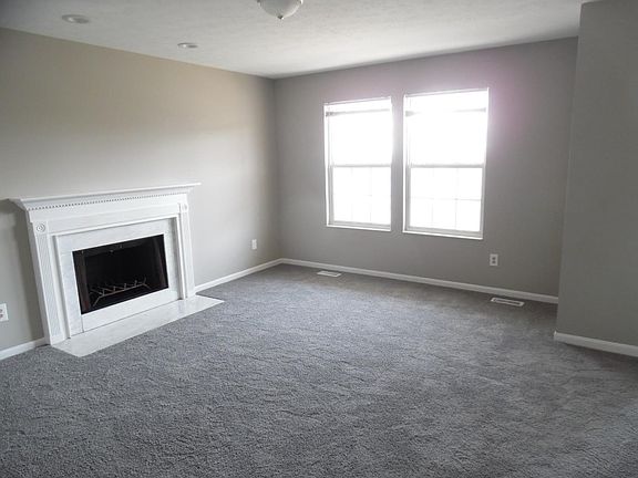 3rd image of 365 Timber Hill Dr