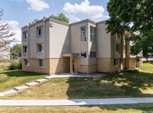 1911 Viking Dr NW APT 34, Rochester, MN 55901