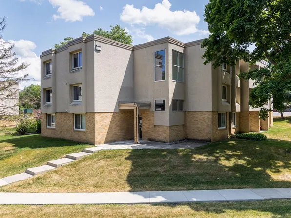 1911 Viking Dr NW APT 34, Rochester, MN 55901