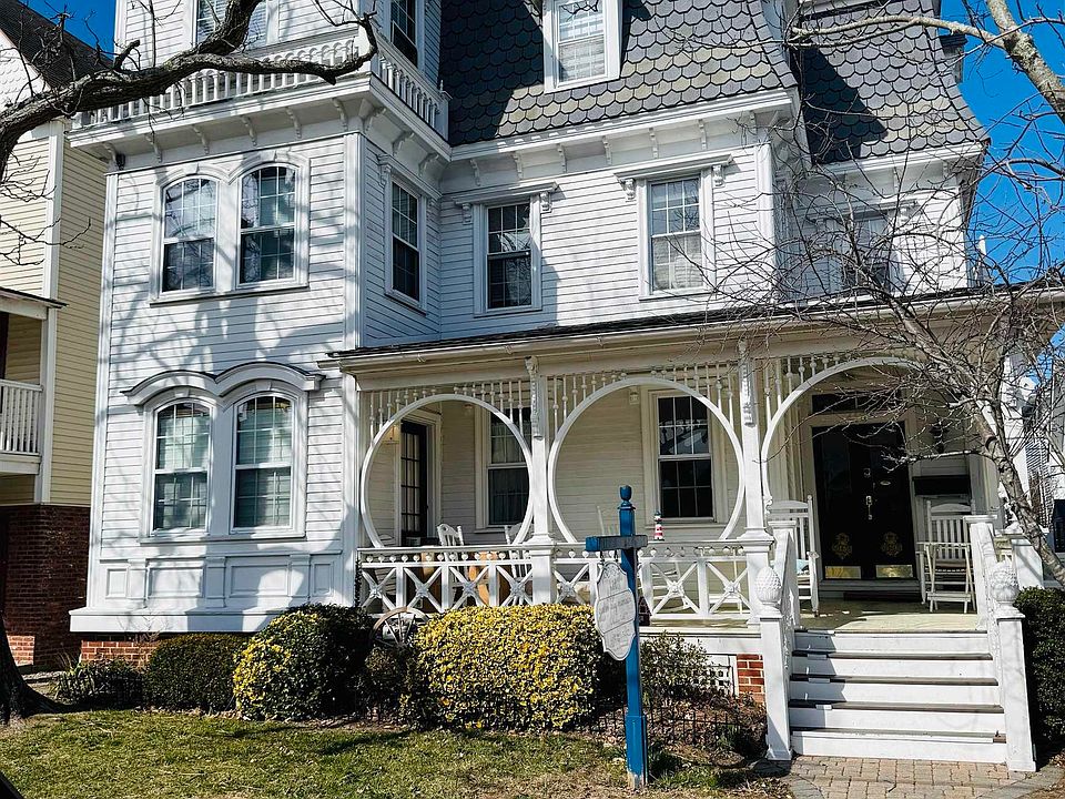 1st image of 416 Central Ave