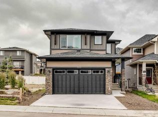 1030 S Bayview Cres SW, Airdrie, AB T4B5N8