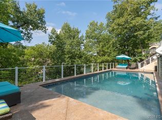 294 Grand Cove Rd, Sunrise Beach, MO 65079