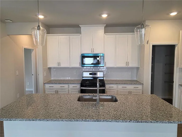 2576 Double Oak Trl — Photo 9