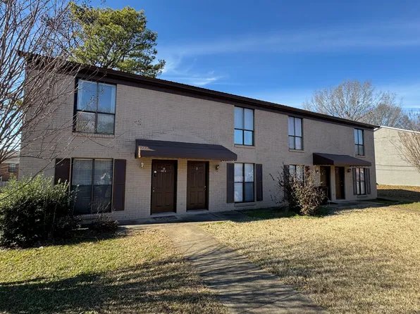 105-B Helen Cir, Starkville, MS 39759