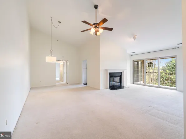 21 Rainflower Path Unit 302, Sparks Glencoe, MD 21152