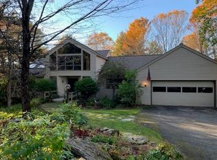 102 Hendee Way, Hartford, VT 05047