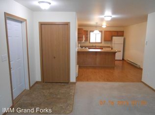 1603 Spruce Dr NE, East Grand Forks, MN 56721