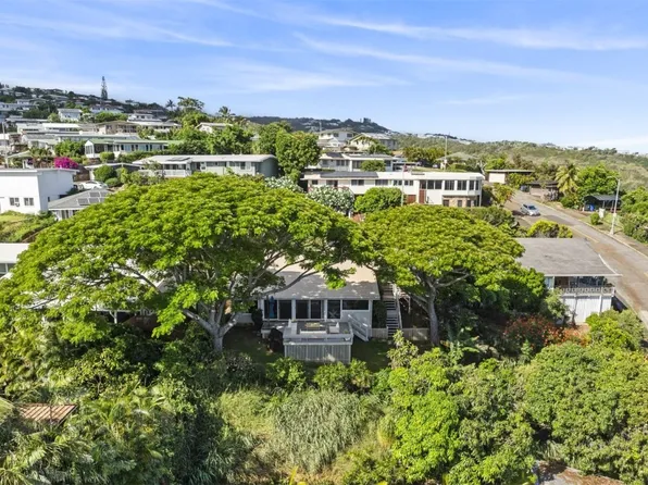 1910 Alaeloa St, Honolulu, HI 96821